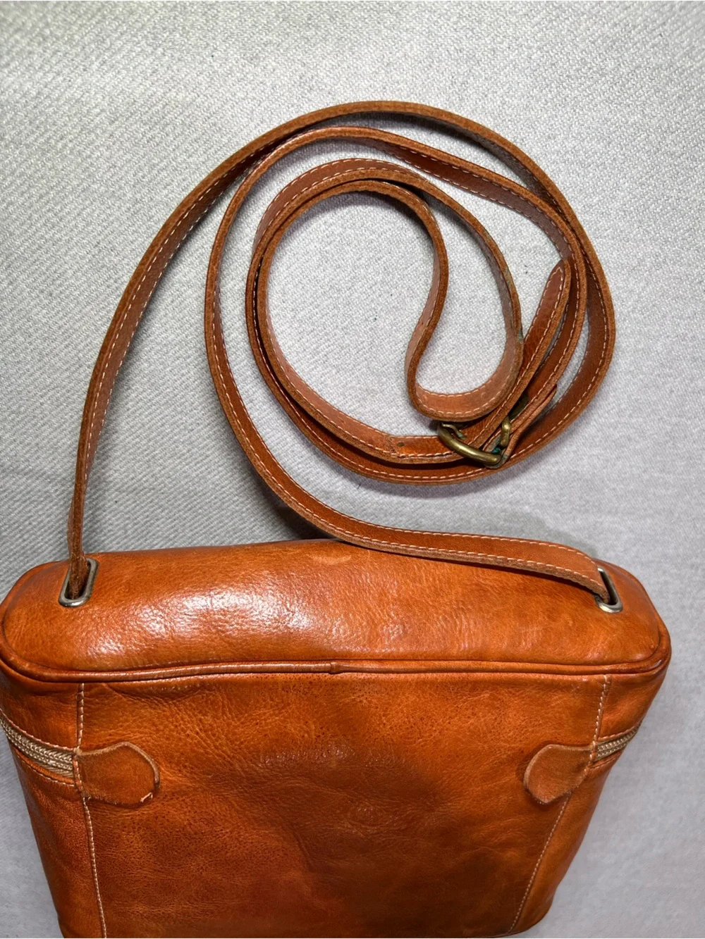Vtg IL BISONTE Tan Leather Crossbody / Satchel Shoulder Bag Italy